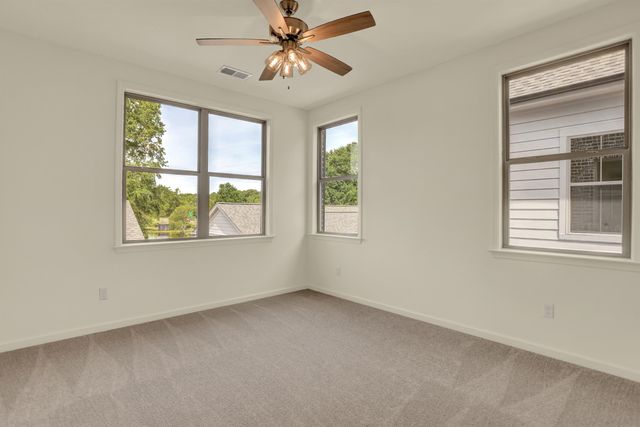 483 ARMEL DR, Collierville, TN 38017