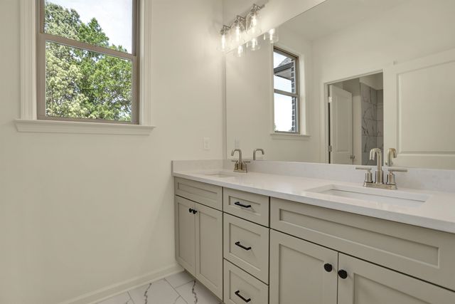 483 ARMEL DR, Collierville, TN 38017