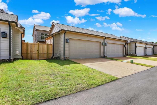 483 ARMEL DR, Collierville, TN 38017