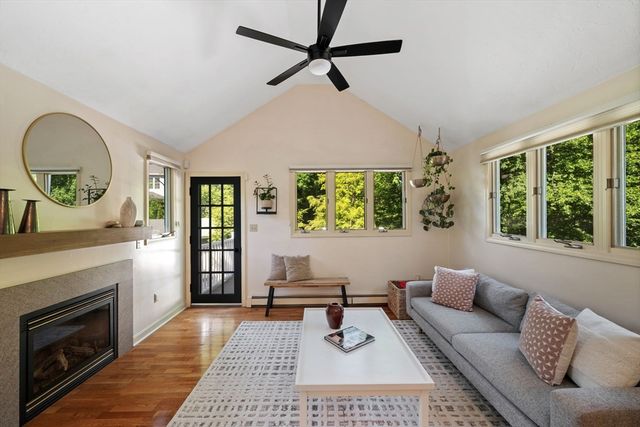 19 Jefferson St, Billerica, MA 01821