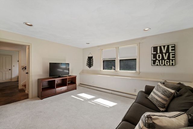 19 Jefferson St, Billerica, MA 01821