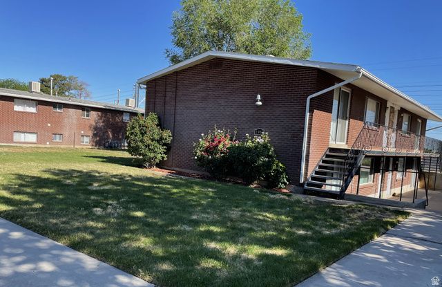 1962 W 4700 S, Roy, UT 84067
