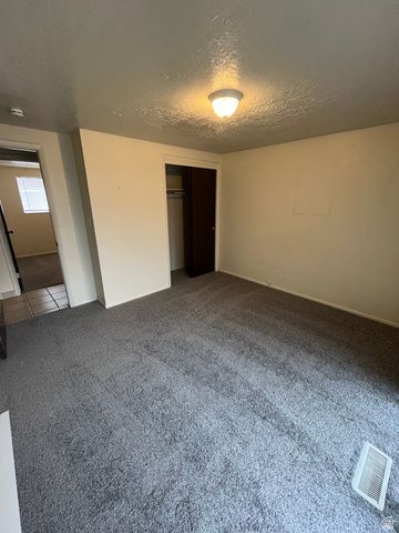 1962 W 4700 S, Roy, UT 84067