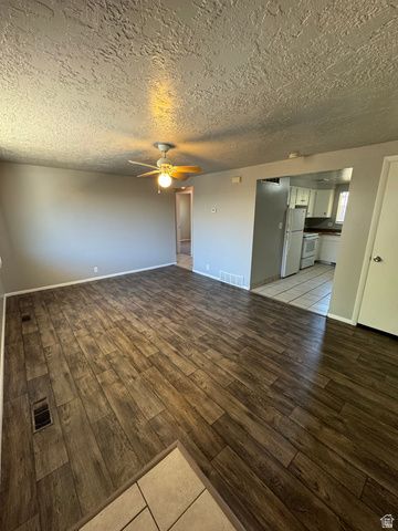 1962 W 4700 S, Roy, UT 84067