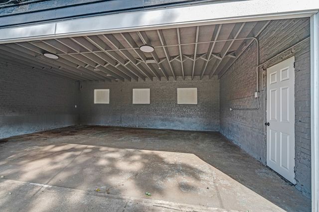7811 S Wabash Avenue, Chicago, IL 60619