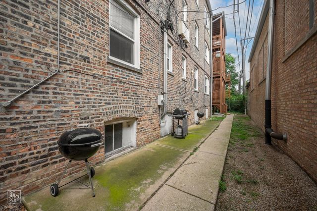 731 W Bittersweet Place 2S, Chicago, IL 60613