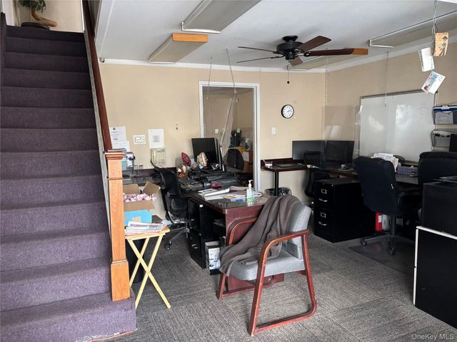 39 W Jericho Turnpike, Mineola, NY 11501