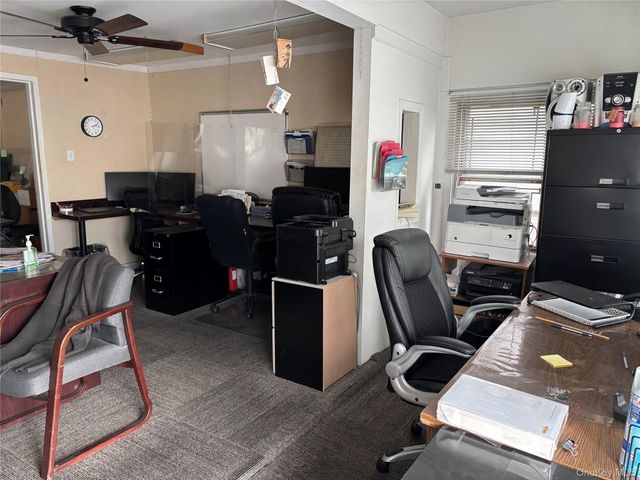 39 W Jericho Turnpike, Mineola, NY 11501