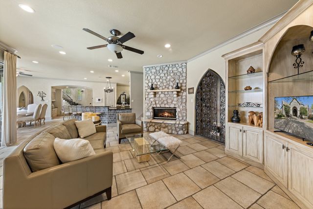 5613 Versailles Court, Colleyville, TX 76034