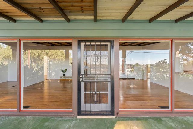 620 Plumosa Ave, Vista, CA 92081