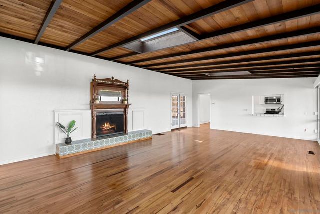 620 Plumosa Ave, Vista, CA 92081