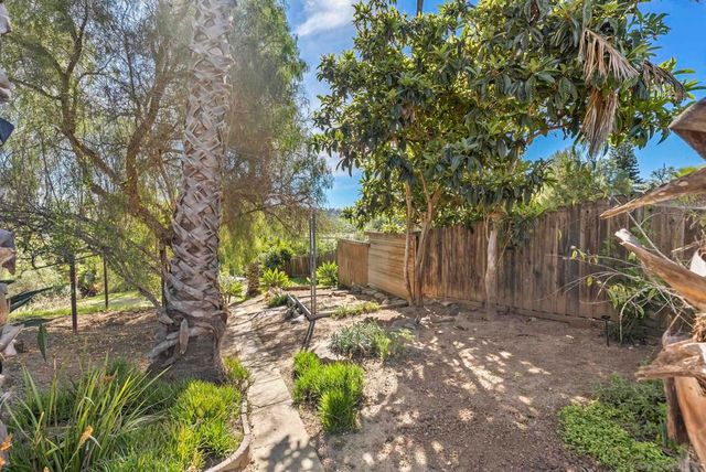 620 Plumosa Ave, Vista, CA 92081