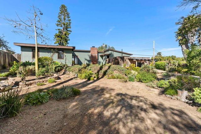 620 Plumosa Ave, Vista, CA 92081