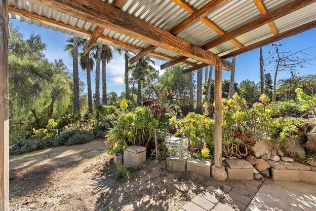 620 Plumosa Ave, Vista, CA 92081