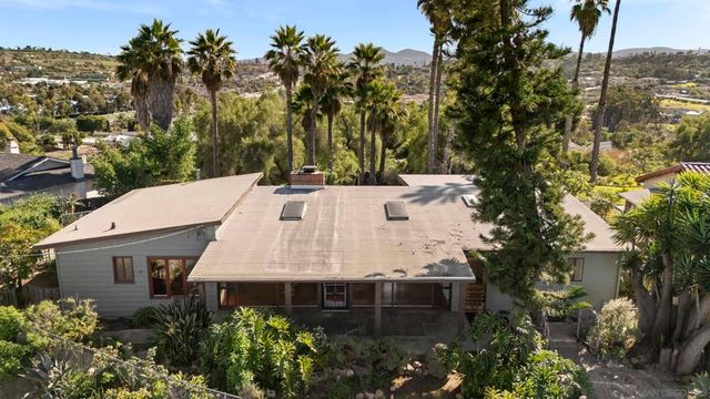 620 Plumosa Ave, Vista, CA 92081