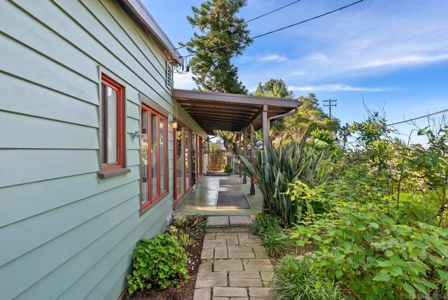 620 Plumosa Ave, Vista, CA 92081