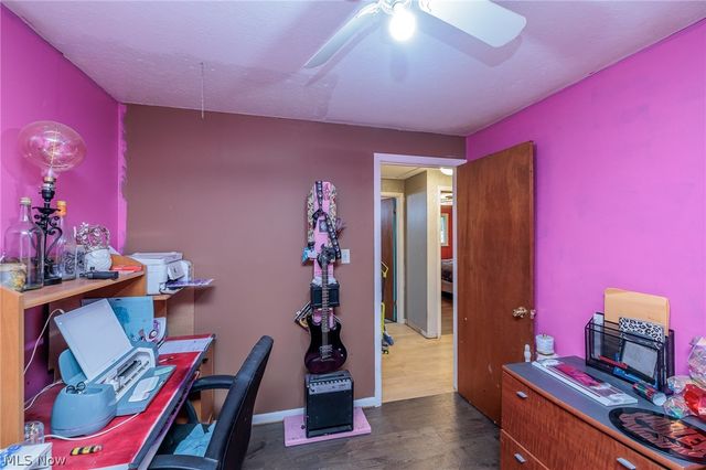 5142 E Berkshire Drive E, North Olmsted, OH 44070