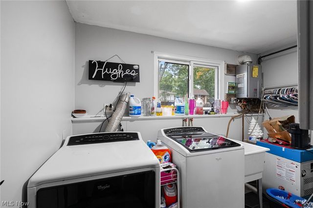 5142 E Berkshire Drive E, North Olmsted, OH 44070