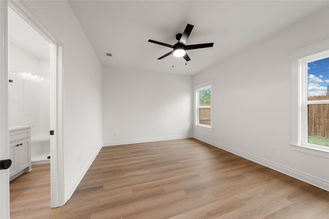 305 Live Oak Trail, Valley Mills, TX 76689