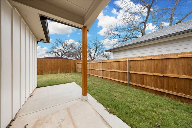 305 Live Oak Trail, Valley Mills, TX 76689