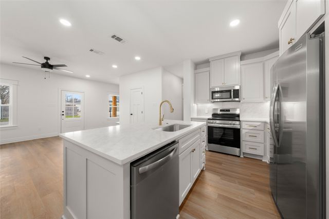 305 Live Oak Trail, Valley Mills, TX 76689