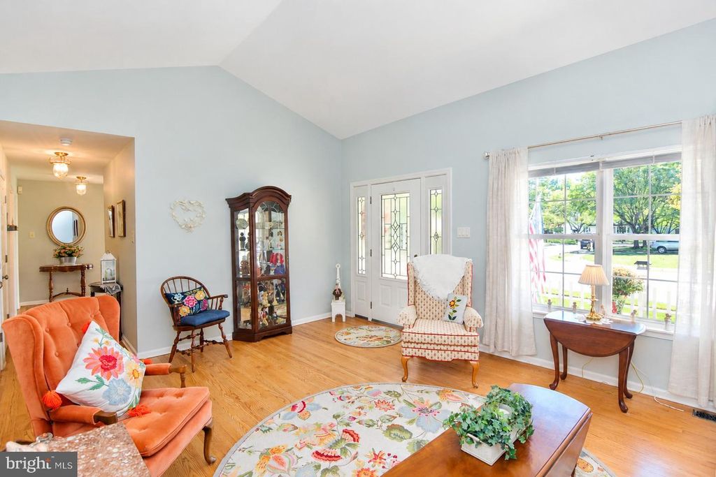 85 STEEPLECHASE DR, DOYLESTOWN, PA 18901 — photo 4