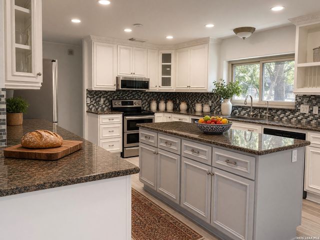13111 Creek Briar, San Antonio, TX 78230