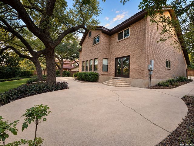 13111 Creek Briar, San Antonio, TX 78230