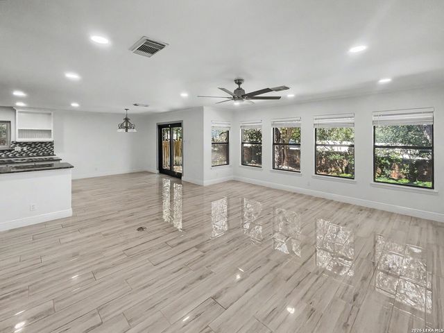 13111 Creek Briar, San Antonio, TX 78230