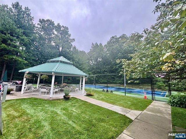 5302 Richmond Road, West Milford, NJ 07480