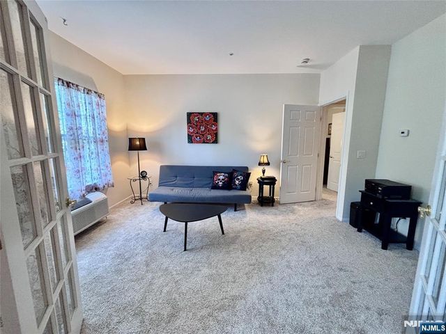 5302 Richmond Road, West Milford, NJ 07480