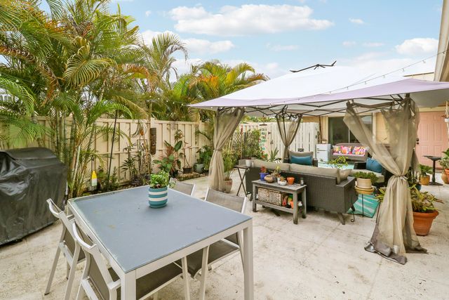 5469 Eagle Lake Drive, Palm Beach Gardens, FL 33418