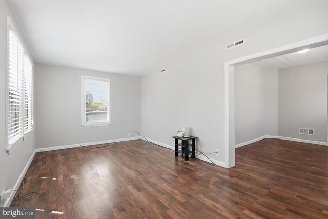 152 CUMBERLAND AVE, Penns Grove, NJ 08069