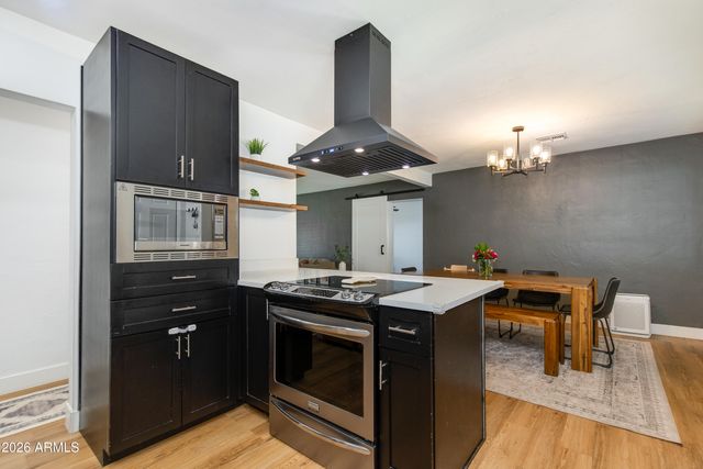 1535 W ROVEY Avenue, Phoenix, AZ 85015