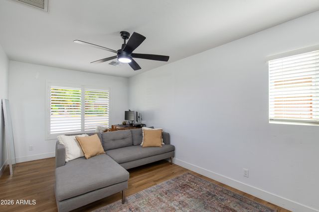 1535 W ROVEY Avenue, Phoenix, AZ 85015