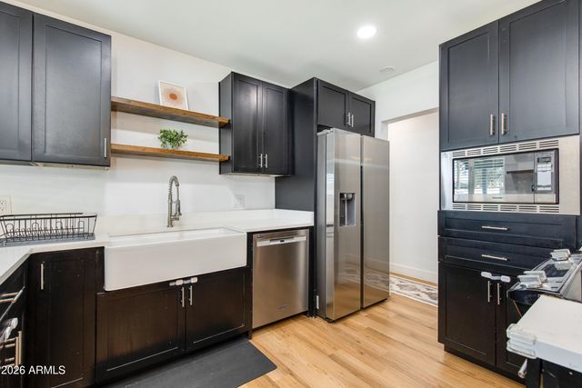 1535 W ROVEY Avenue, Phoenix, AZ 85015
