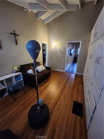 9236 Mango, Fontana, CA 92335