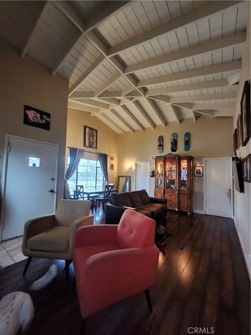 9236 Mango, Fontana, CA 92335
