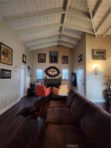 9236 Mango, Fontana, CA 92335