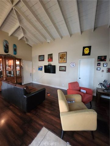 9236 Mango, Fontana, CA 92335