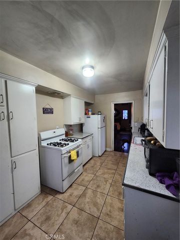 9236 Mango, Fontana, CA 92335