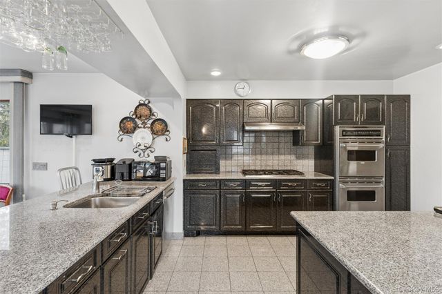17203 35th Avenue, Flushing, NY 11358