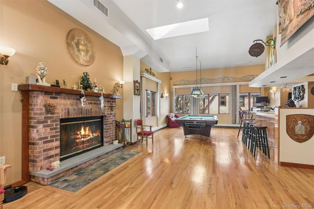 17203 35th Avenue, Flushing, NY 11358