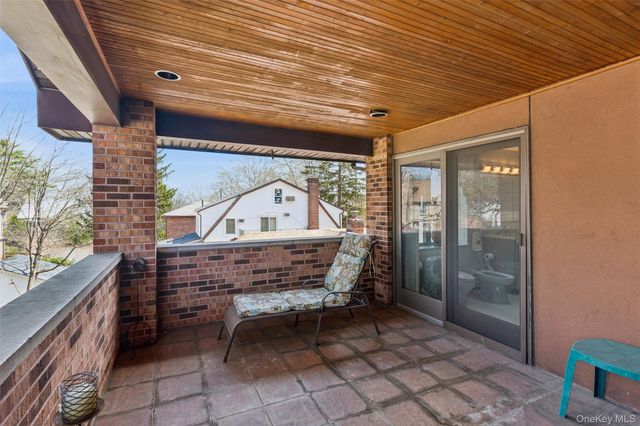17203 35th Avenue, Flushing, NY 11358
