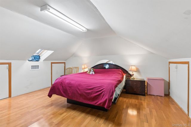17203 35th Avenue, Flushing, NY 11358