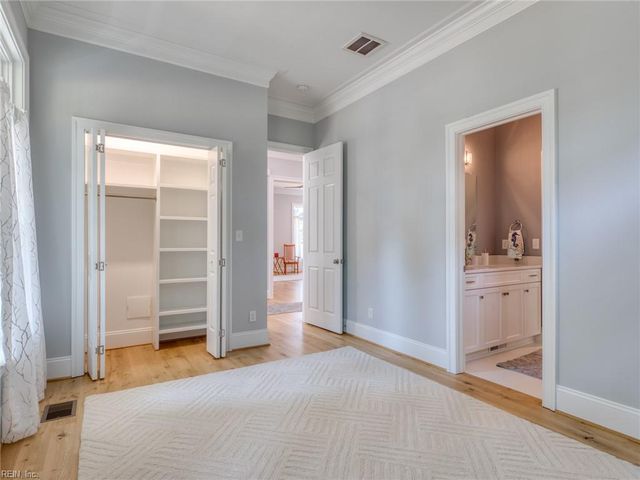 7877 Berkeley DR, Gloucester Point, VA 23062