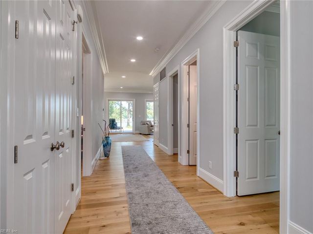 7877 Berkeley DR, Gloucester Point, VA 23062
