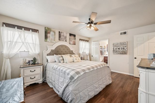 4628 Ridgemont Road, Haltom City, TX 76117