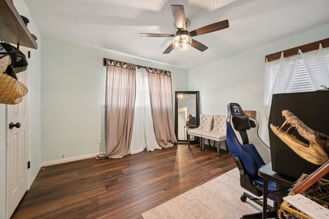 4628 Ridgemont Road, Haltom City, TX 76117