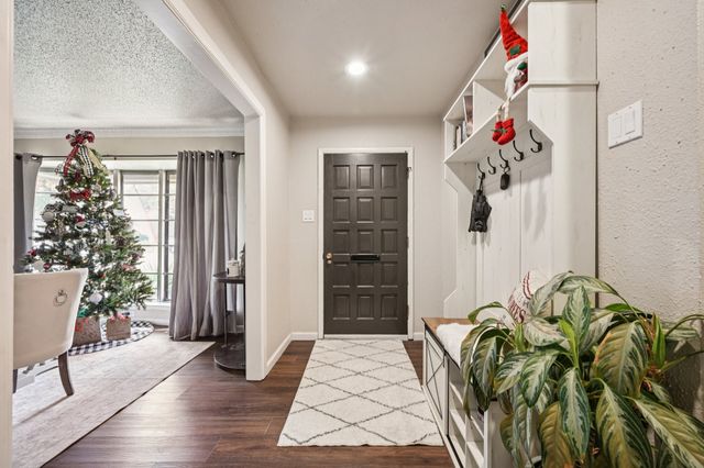 4628 Ridgemont Road, Haltom City, TX 76117